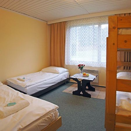 Pod Javorem Hotel Velke Karlovice Exterior photo